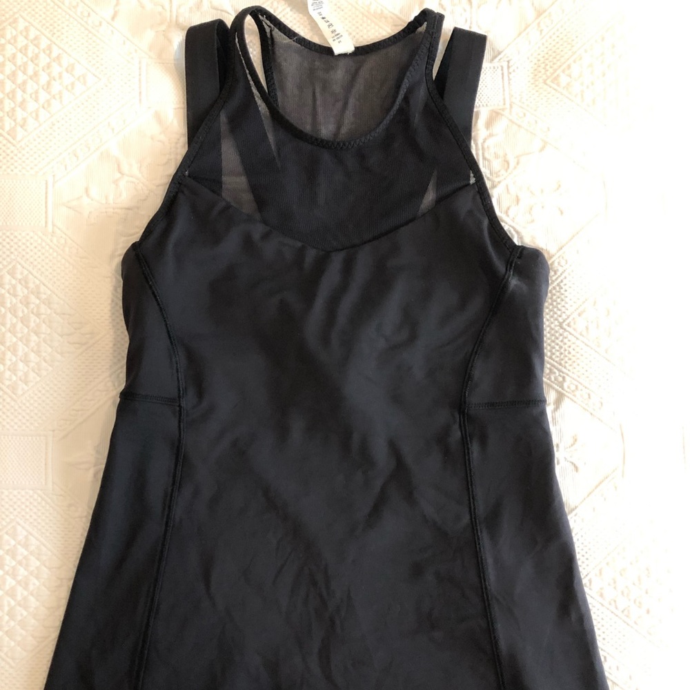 Lululemon Mesh Detail Tank Top - Picture 2 of 4